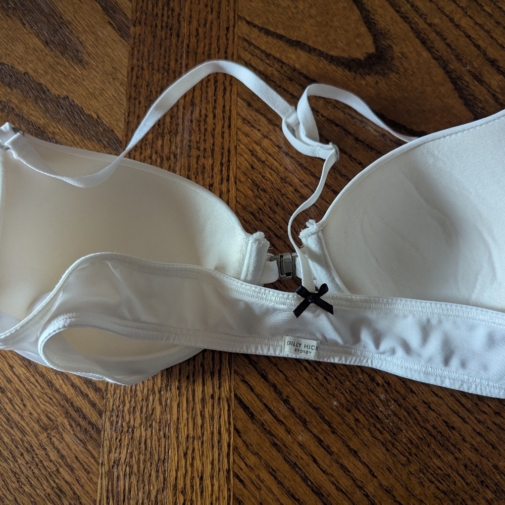 Gilly Hicks Vintage Set Of Three Bras Size 34A - Picture 6 of 16